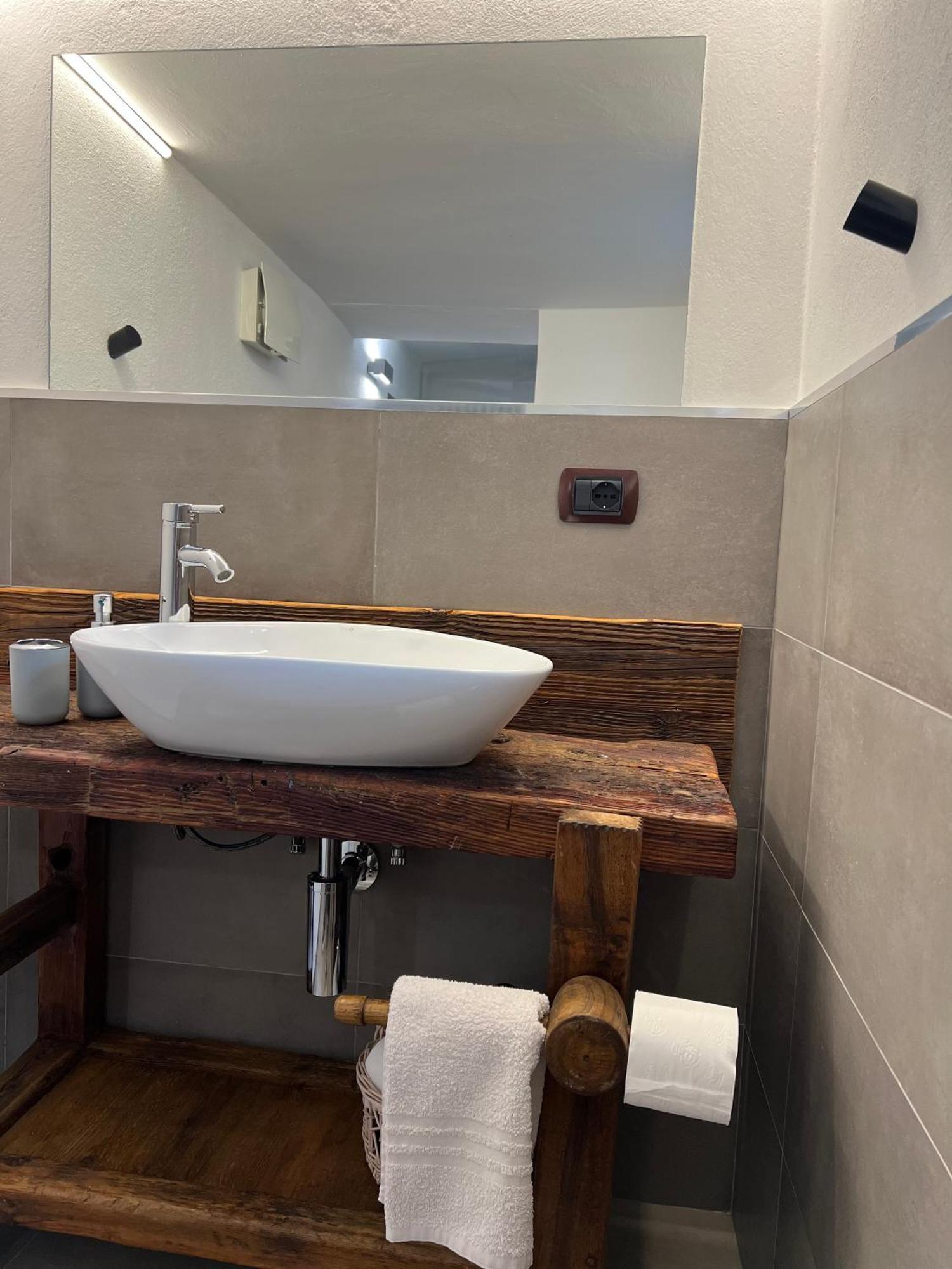 Profumo Di Legno Apartment Aosta Exterior photo